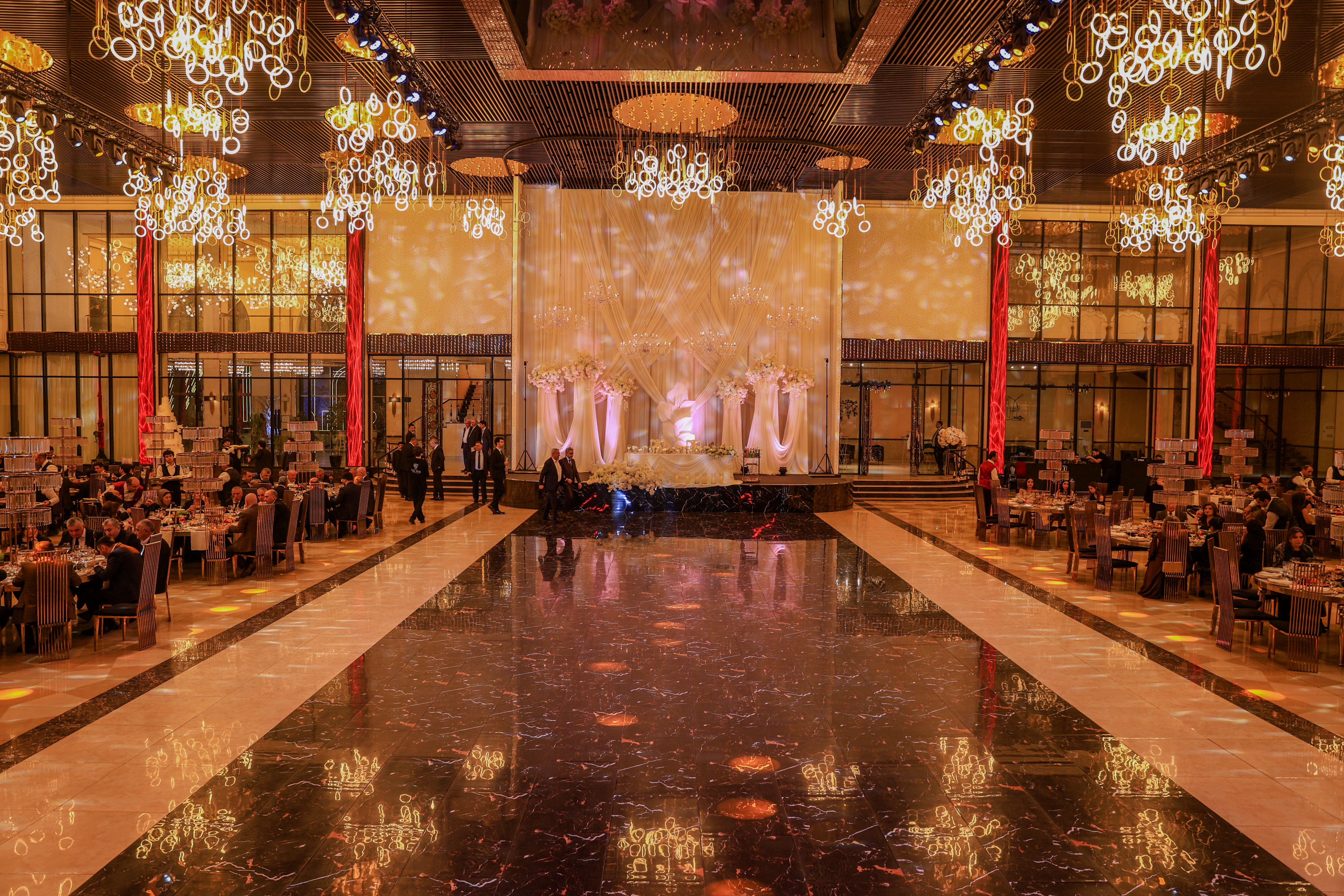 Grand Opera Kristal zal - şəkil 2